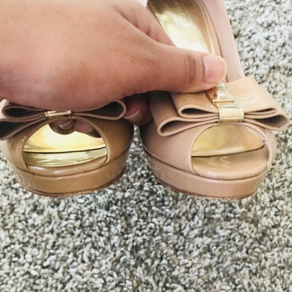 Coach Leather Pumps Size 6B - Picture 7 of 8